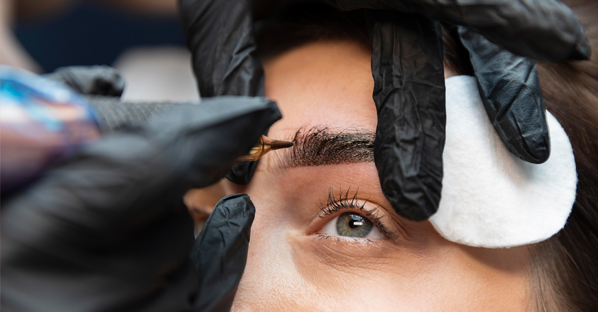 Eyebrow Tinting & Threading Image
